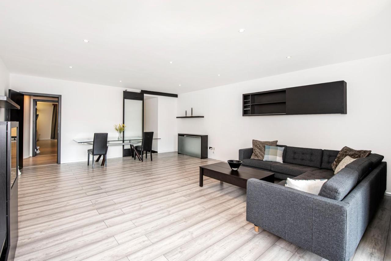 Large And Central 2 Bed Londres Exterior foto